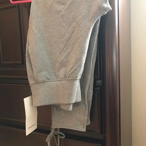 lululemon athletica Pants - Crops (ankle length) lululemon athletica Pants - Crops (ankle length)